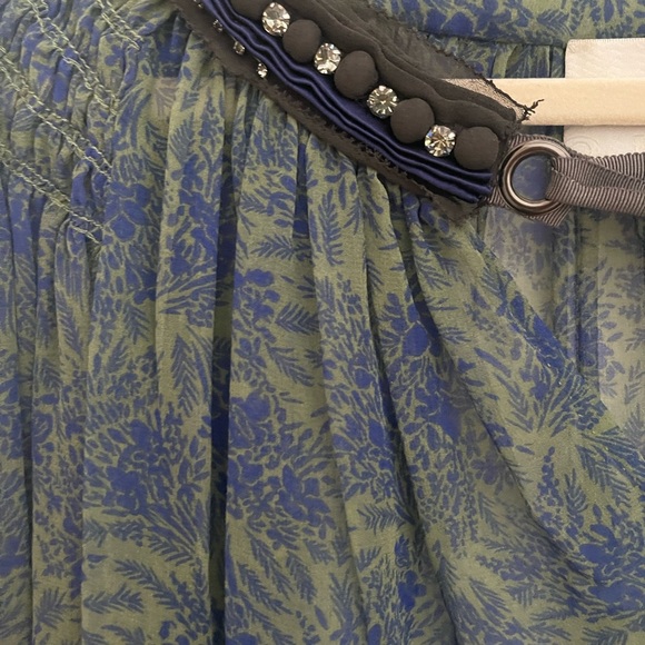 The Real Real: 3.1 Phillip Lim Sheer V neck blouse with embellishments Sz 4 - Picture 12 of 16